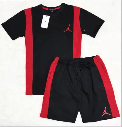 Conjunto deportivo Jordan negro y rojo para hombre - miniatura 1
