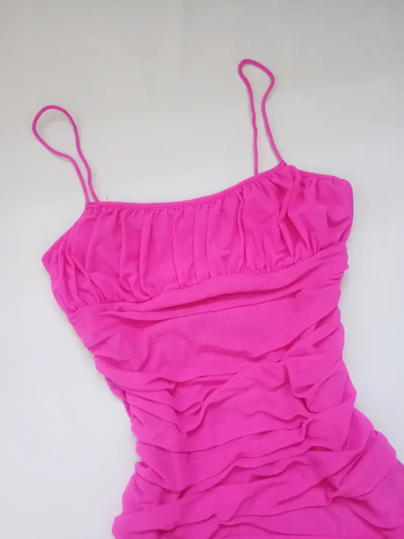 Vestido corto ajustado fucsia - 3