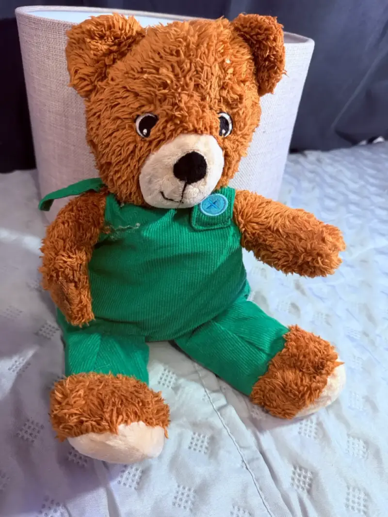 Peluches de animales en varios colores