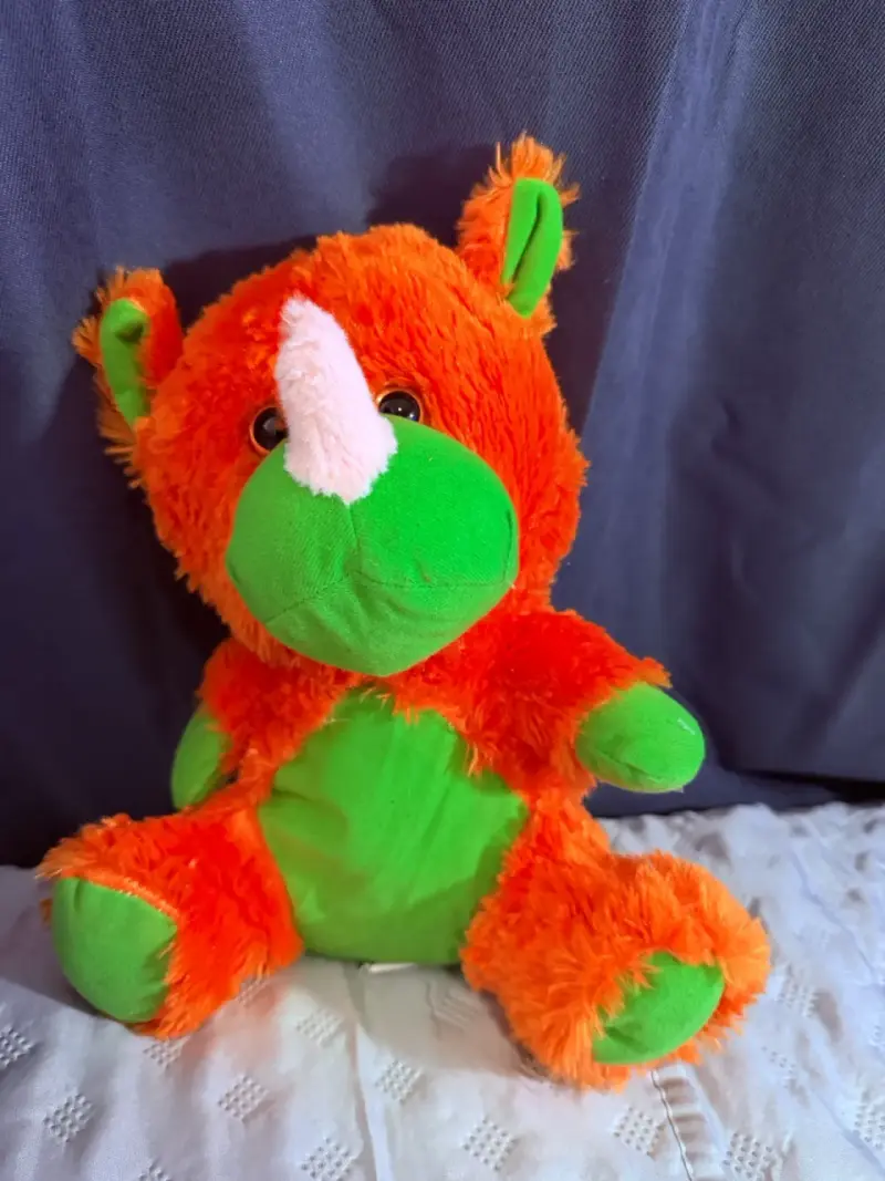 Peluche naranja M&M's con expresión divertida - 6