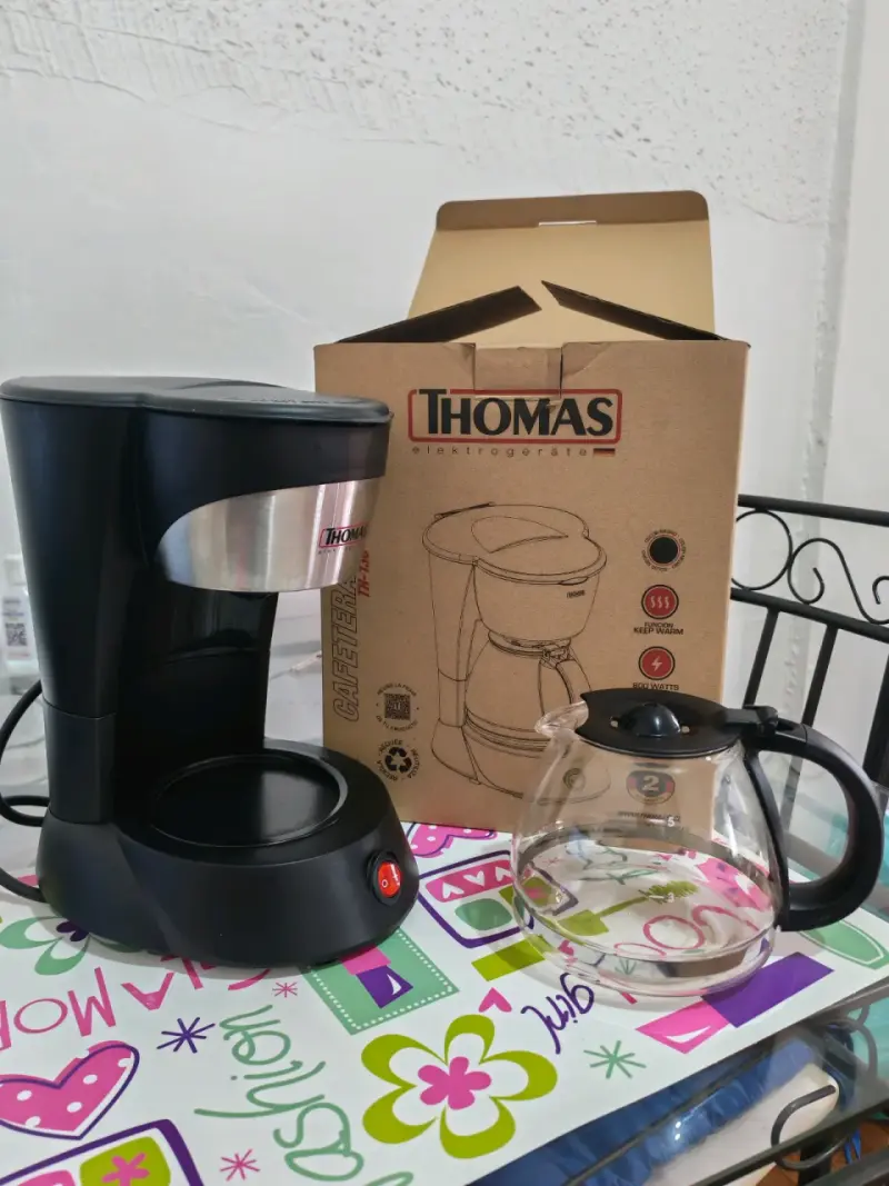 Cafetera Thomas TH-830 800W con Jarra de Vidrio - 3