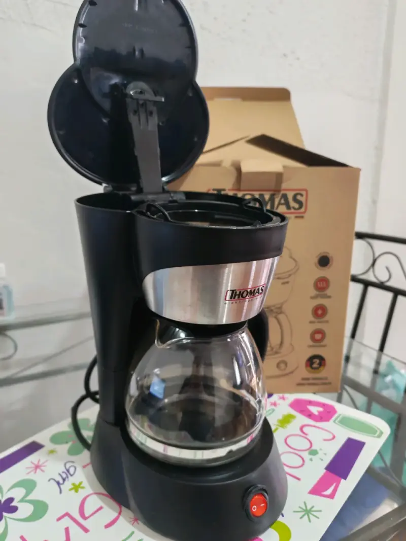 Cafetera Thomas TH-830 800W con Jarra de Vidrio - 4