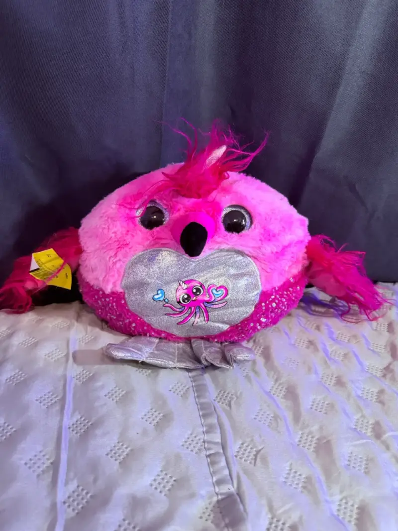 Peluches variados de animales y figuras - 2