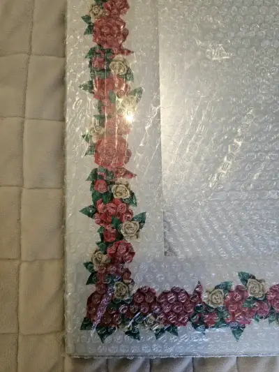 Espejo decorativo Frida Kahlo con marco floral - miniatura 3