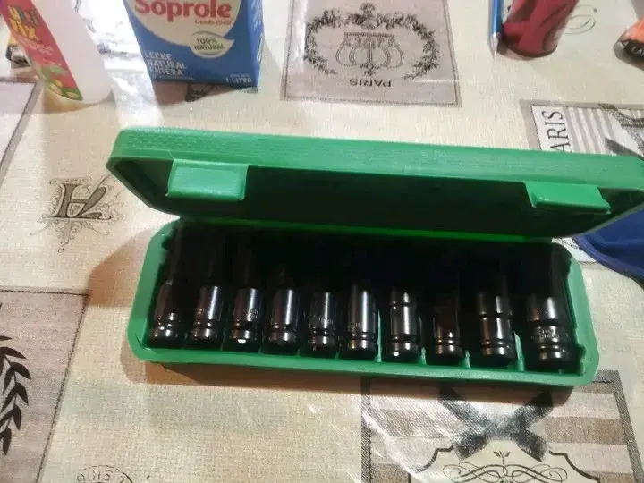 Juego de dados de impacto en estuche verde - 3