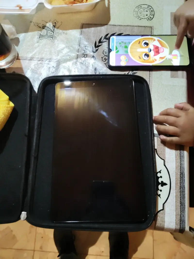 Tablet Samsung Galaxy Tab A en buen estado - 3