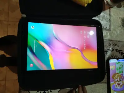 Tablet Samsung Galaxy Tab A en buen estado - miniatura 4