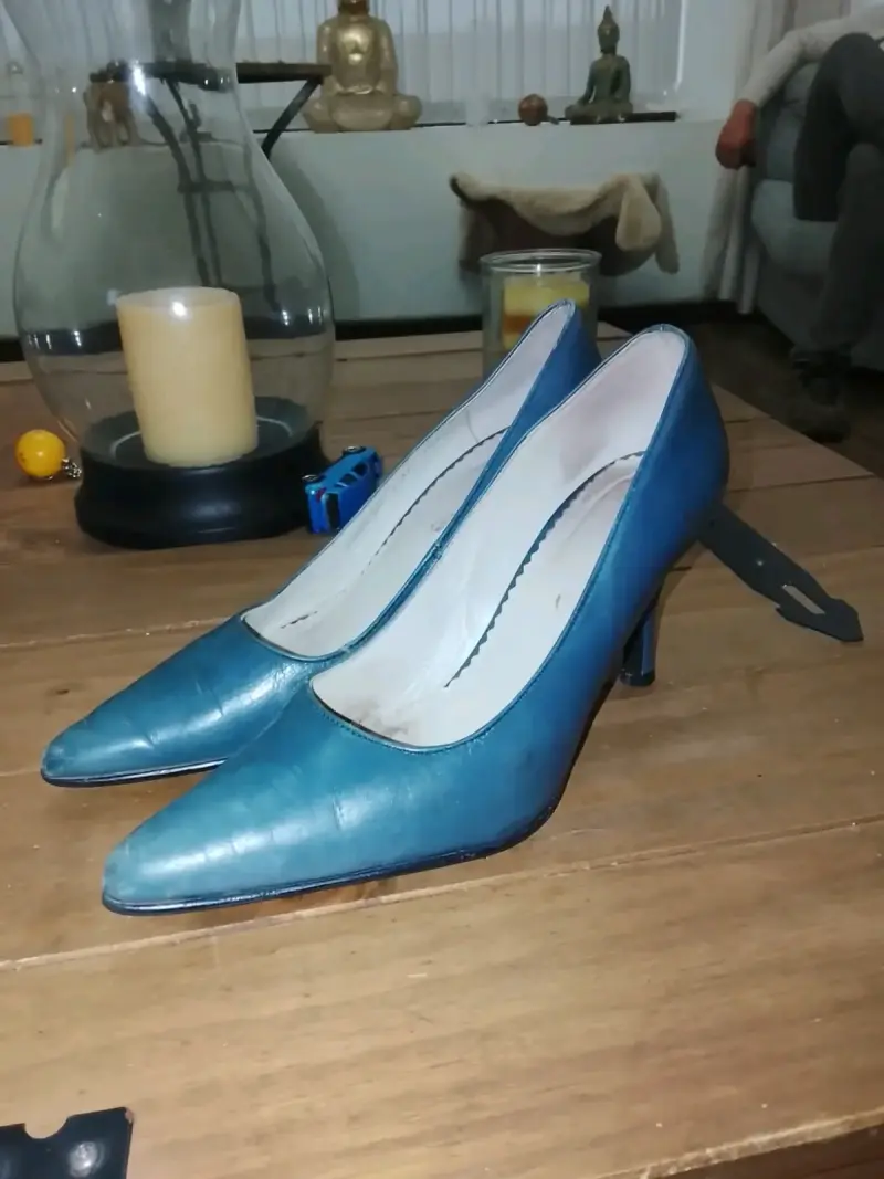 Zapatos de tacón azul para mujer en buen estado - 2