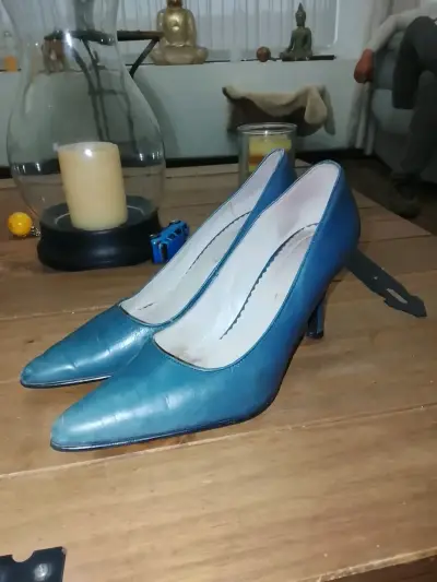 Zapatos de tacón azul para mujer en buen estado - miniatura 2
