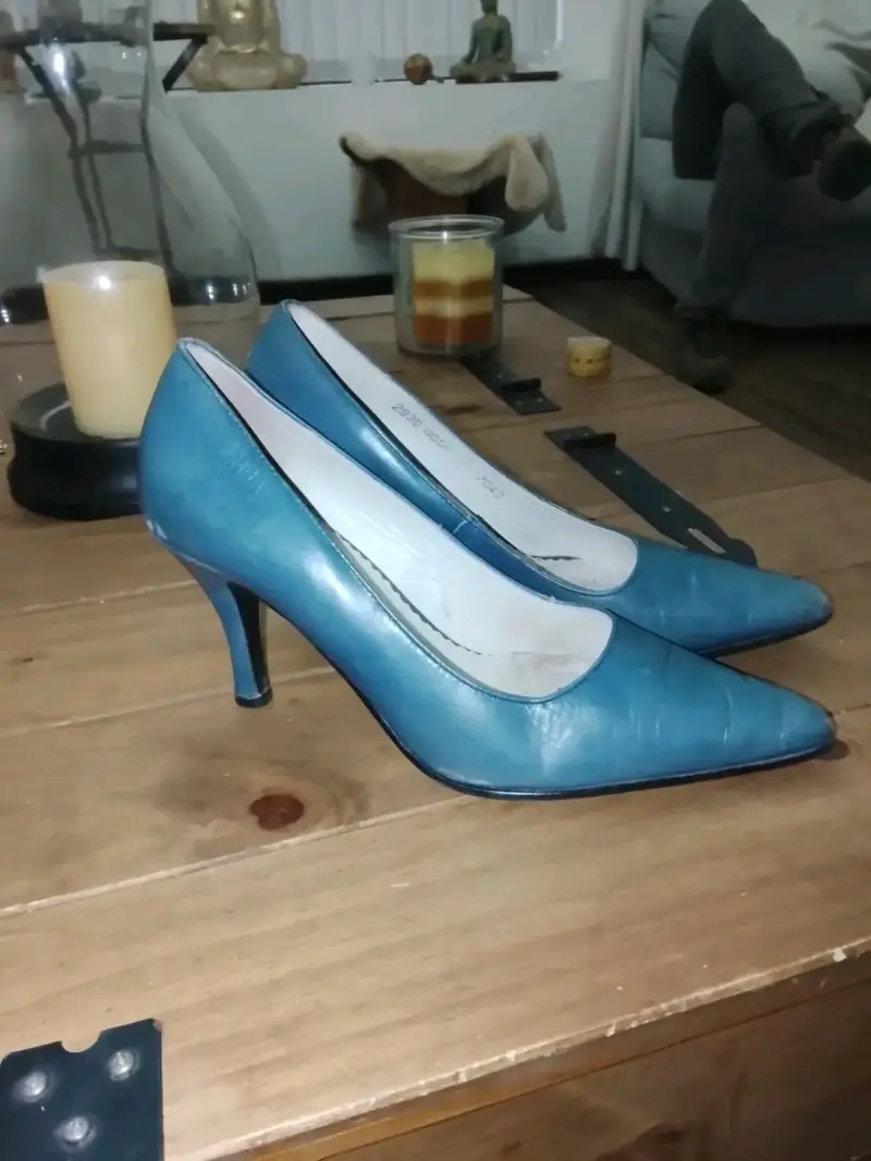 Zapatos de tacón azul para mujer en buen estado - 3