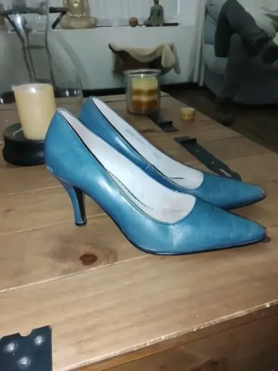 Zapatos de tacón azul para mujer en buen estado - miniatura 3
