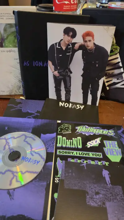 Álbum musical No Easy con CD y póster - miniatura 2