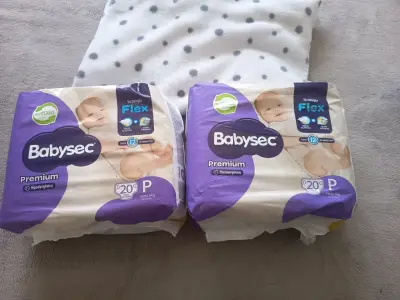 Pañales Babysec Premium P 20 unidades y leche - miniatura 1