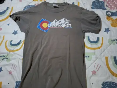 Lote de poleras y polerones para hombre - miniatura 2
