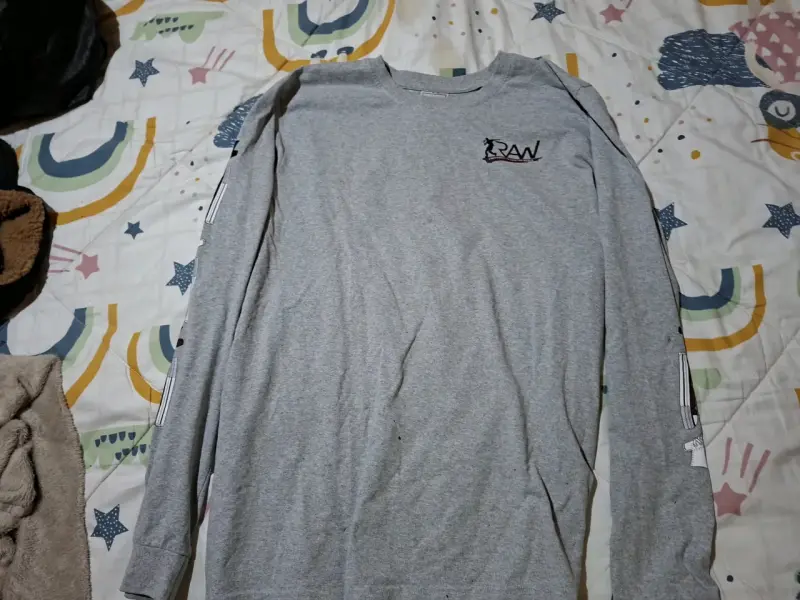 Lote de poleras y polerones para hombre - 3