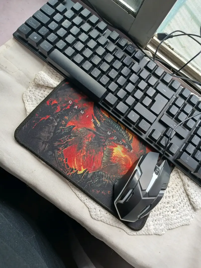 Teclado gamer monster