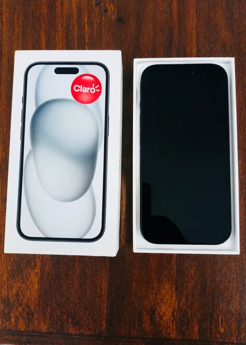 iPhone 15 black - 3