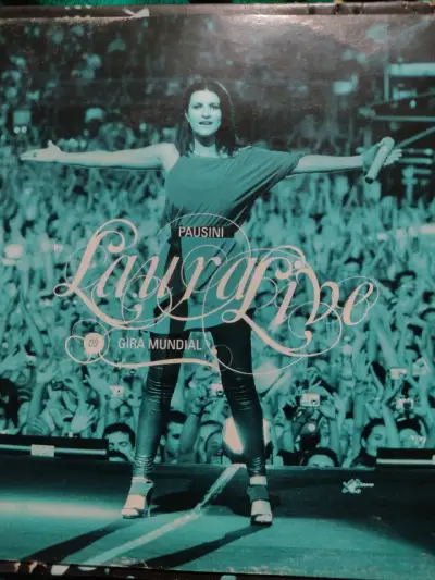 DVD y CD Laura Pausini Gira Mundial 09 - miniatura 3