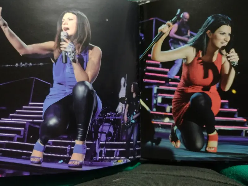 DVD y CD Laura Pausini Gira Mundial 09 - 5