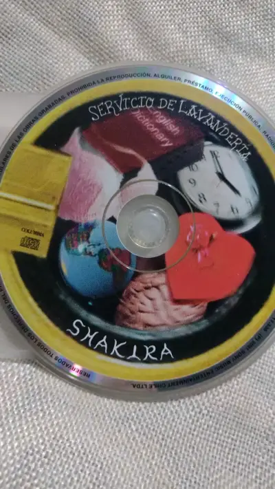 CD Servicio de Lavandería de Shakira - miniatura 1