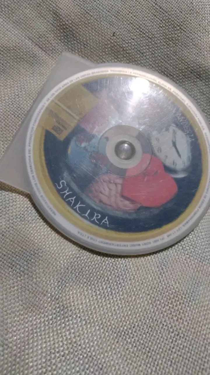 CD Servicio de Lavandería de Shakira - 2