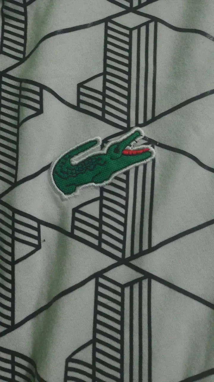 Polera estampada Lacoste para hombre - 2