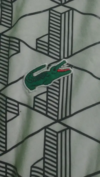 Polera estampada Lacoste para hombre - miniatura 2