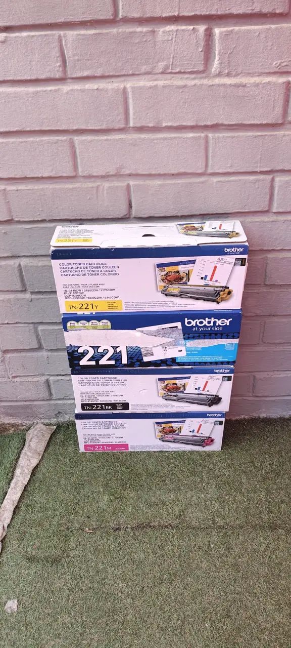 Cartuchos de tóner Brother TN-221 color - 3