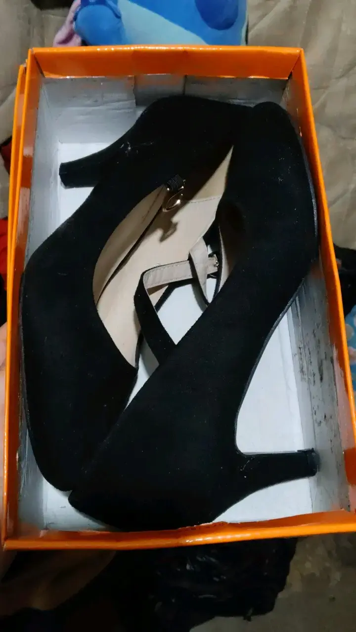 Zapatos de tacón negros elegantes - 1