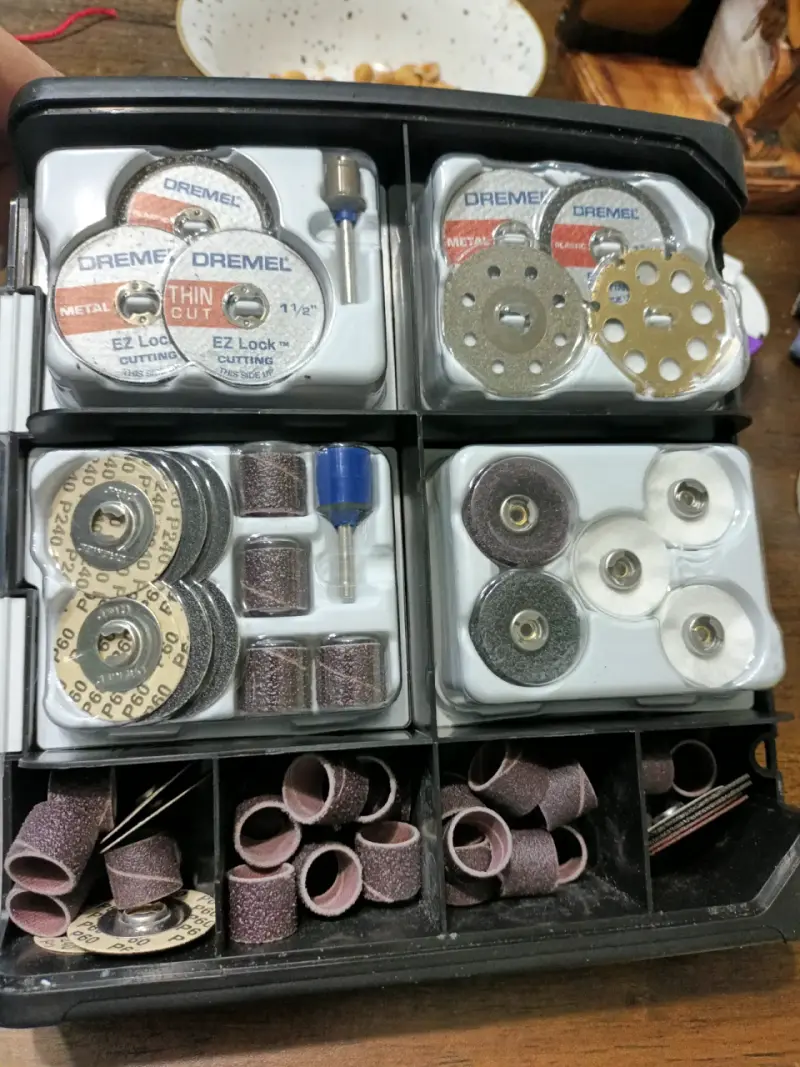 Kit de Accesorios Dremel EZ725 para Herramientas Rotativas - 3