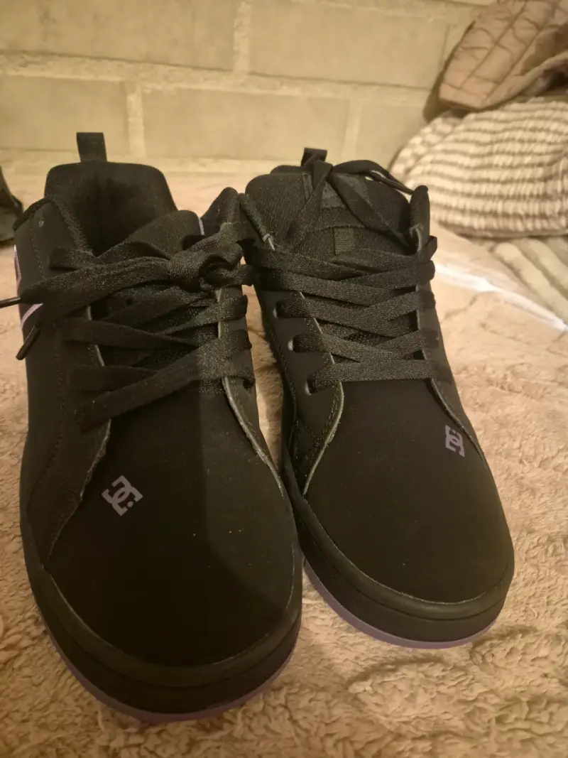 Zapatillas DC Shoes Black Sabbath negras y moradas - 4