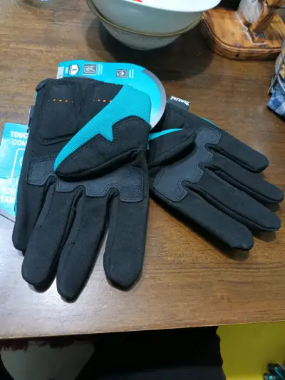 Set Makita guantes, lentes y multiherramienta. - miniatura 3