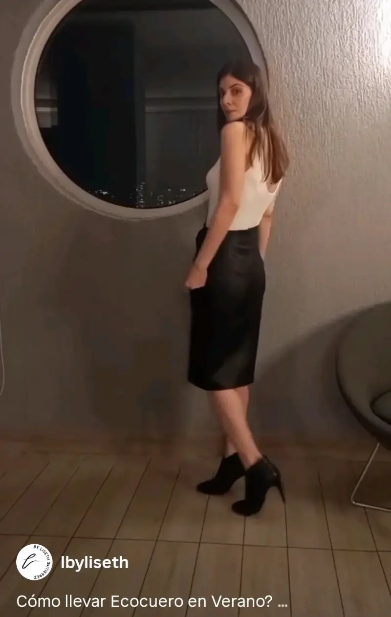 Falda midi de ecocuero en marrón y negro - 4