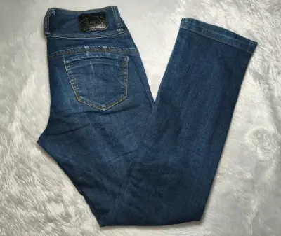 Jeans BluGirl tiro bajo talla 36-38 - miniatura 1