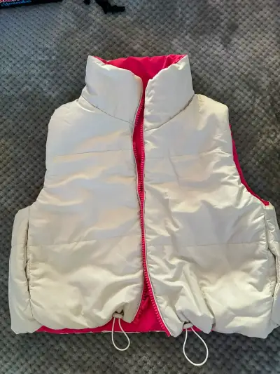Chaleco reversible acolchado rosa y blanco - miniatura 2
