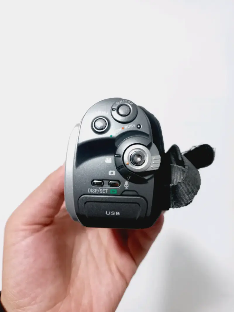 Videocámara Genius G-Shot DV510 con tarjeta microSD - 3