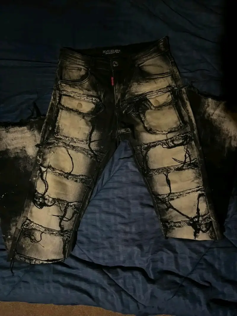 Jeans desgastados estilo urbano para hombre