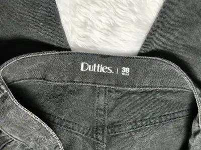 Bermudas/shorts cargo negras Dutties talla 38-36 - miniatura 4
