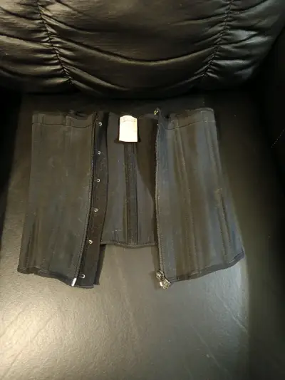 Faja reductora Salome talla M color negro - miniatura 1