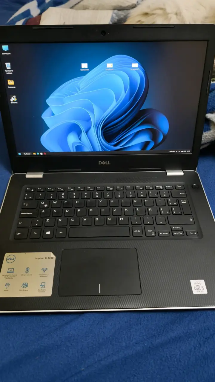 Laptop Dell con pantalla de 14 pulgadas - 4