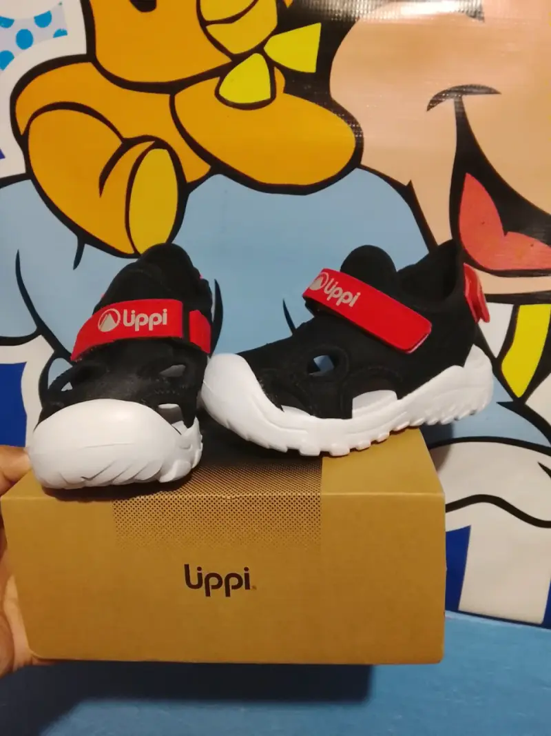 Sandalias deportivas para niños ppi negras y rojas - 1