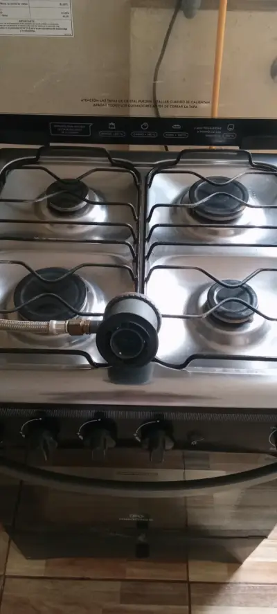 Cocina a gas Mademsa con horno y 4 quemadores - miniatura 2
