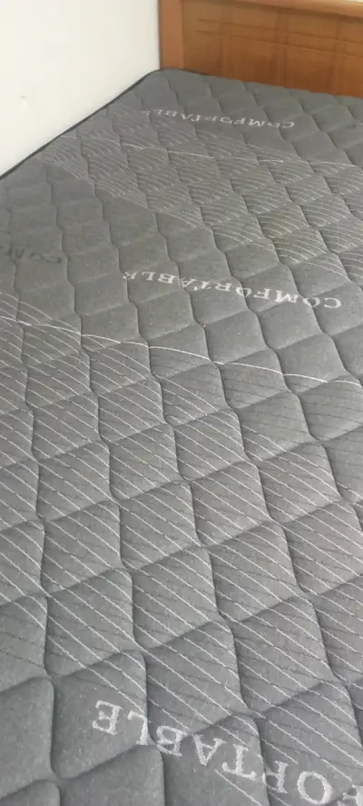 Cama matrimonial con colchón cómodo - miniatura 4