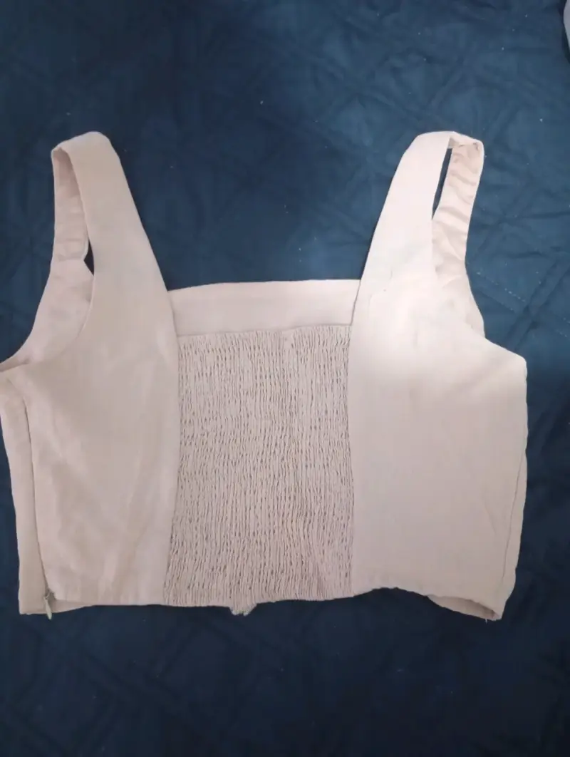 Top beige sin mangas para mujer - 3