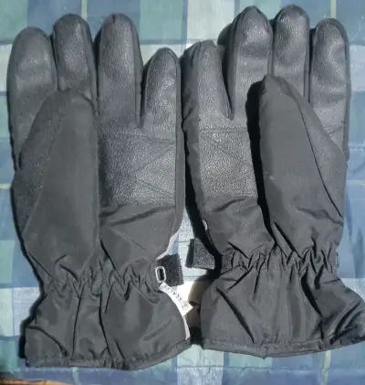 Guantes de Invierno Negros para Deportes - miniatura 2