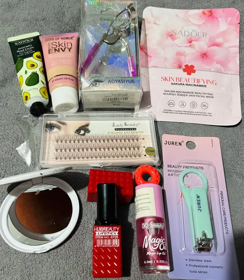 pack de 9 productos de maquillaje y belleza
