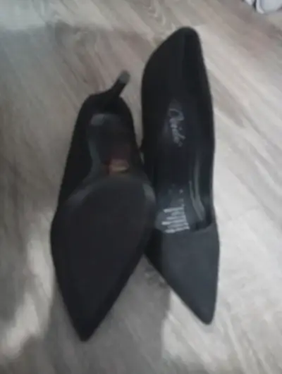 Zapatos de Tacón Negro Elegantes para Mujer - miniatura 2