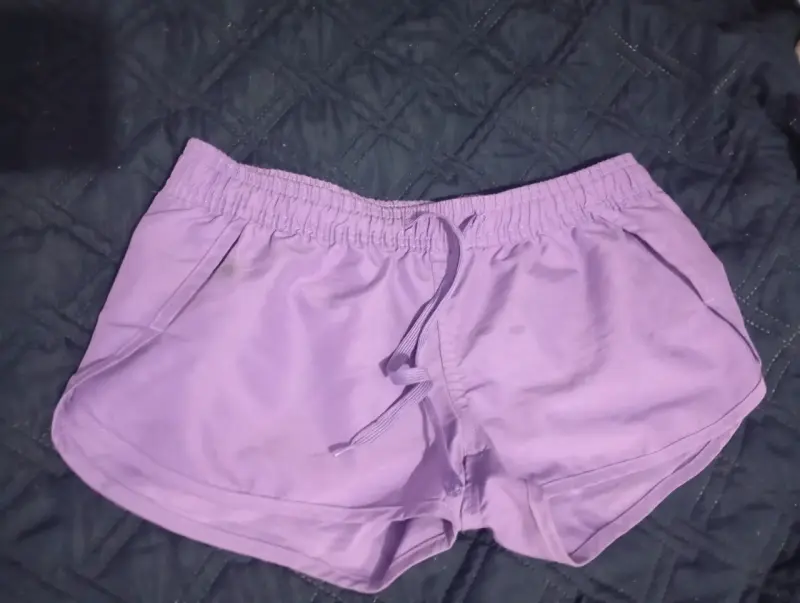 Shorts deportivos morados para mujer talla M - 2