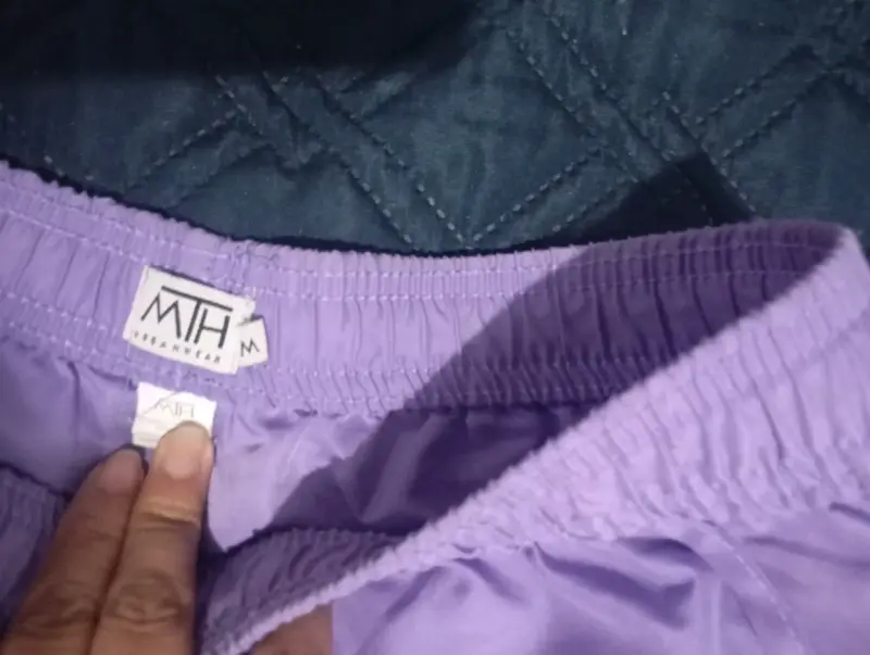 Shorts deportivos morados para mujer talla M - 3