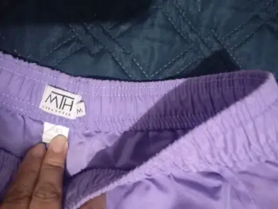 Shorts deportivos morados para mujer talla M - miniatura 3